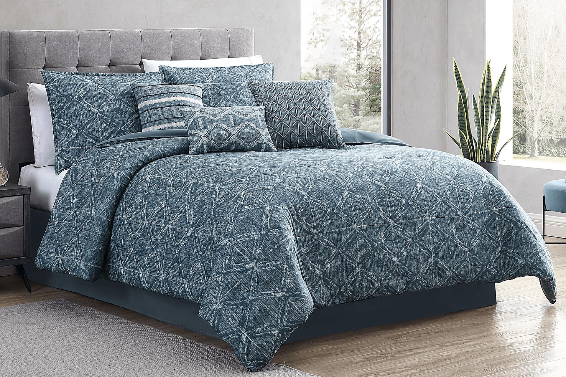 Croxton Blue 7 Pc King Comforter Set - Image 2