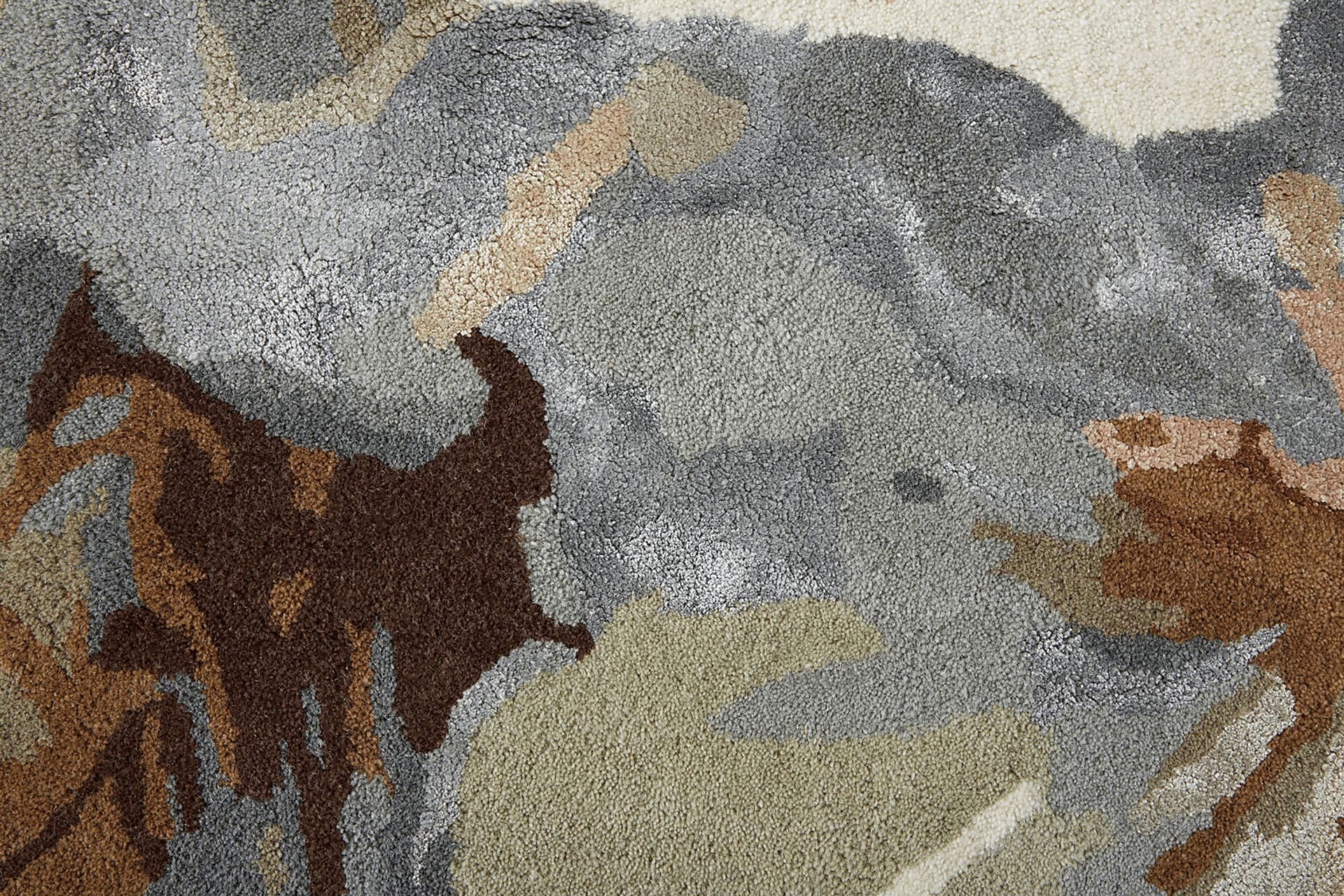 Daffina Multi 5' x 8' rug - Image 5