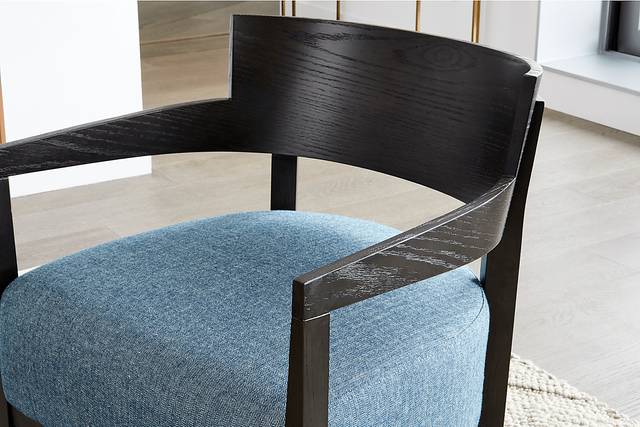 Dampier Gray Accent Chair - Thumbnail - Image 7