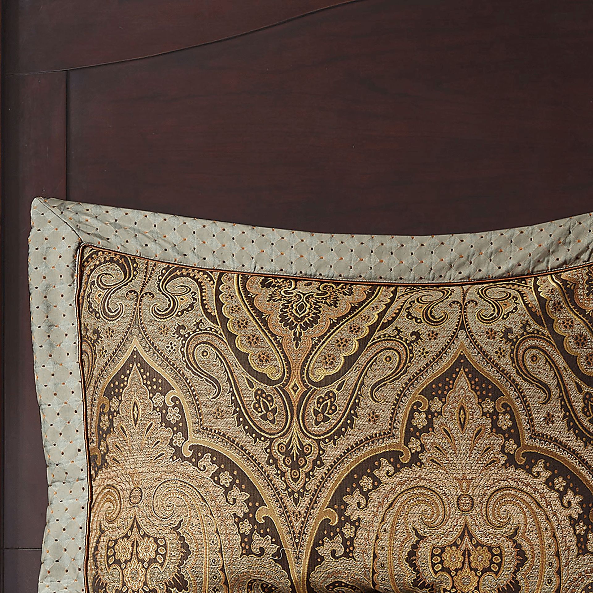 Danom Brown 9pc Queen Comforter Set - Image 8