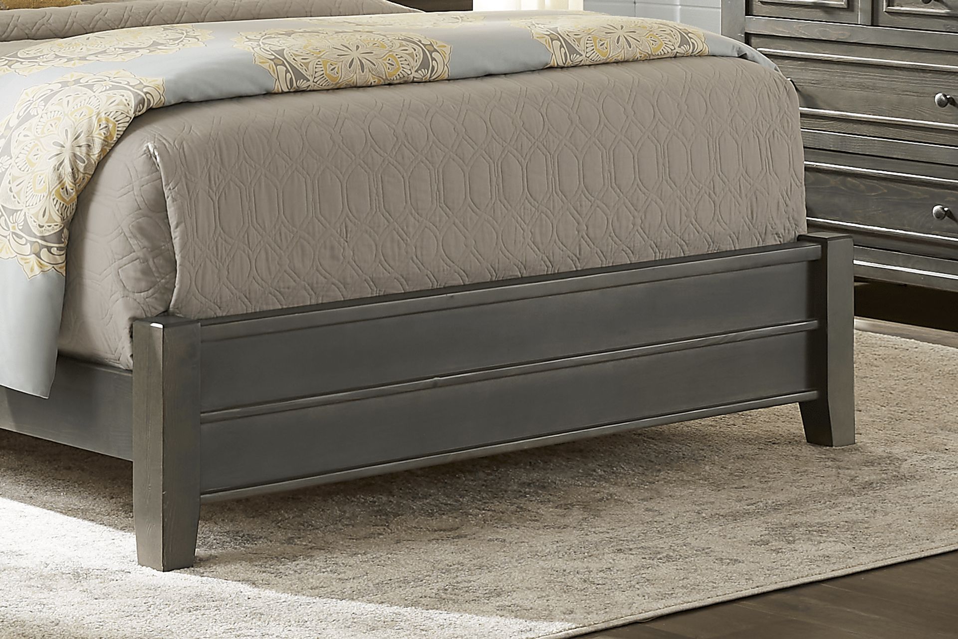 Darby Brook Dark Gray 7 Pc King Bedroom - Image 4