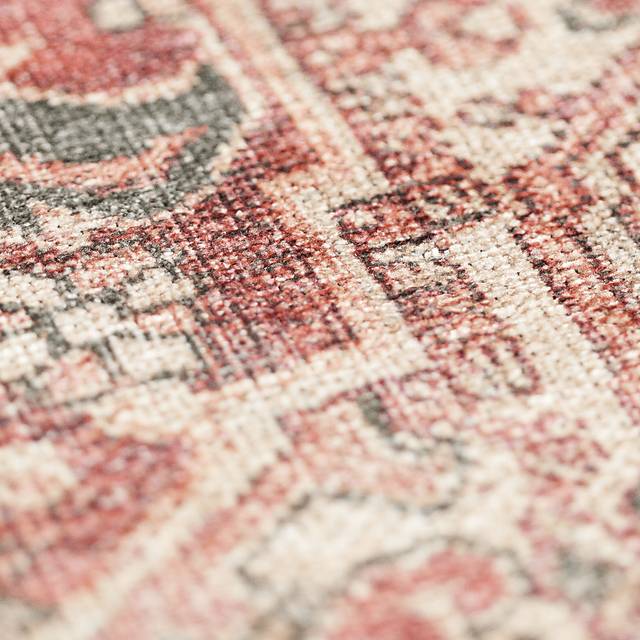 Darcord Red 5' x 7'6 Rug - Thumbnail - Image 4