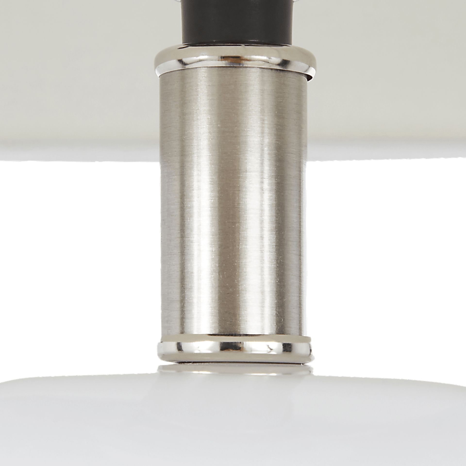 Darensburg White Lamp - Image 7
