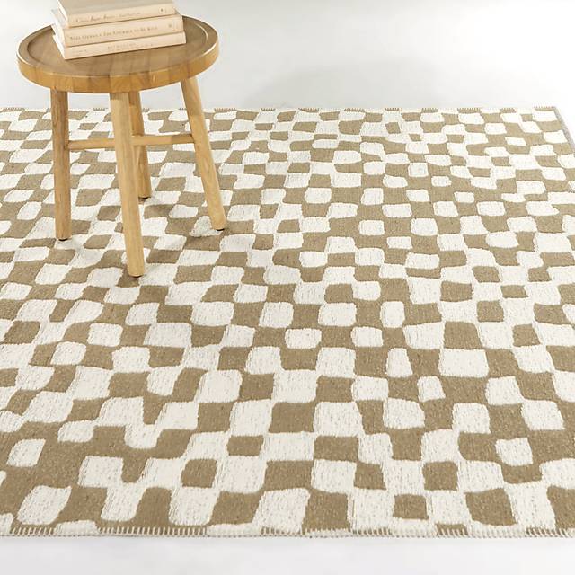 Darhos Tan 5'3 x 7' Rug - Thumbnail - Image 2