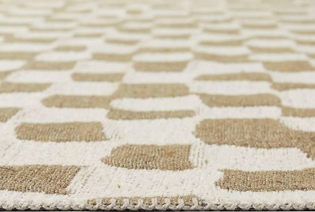 Darhos Tan 5'3 x 7' Rug - Thumbnail - Image 5