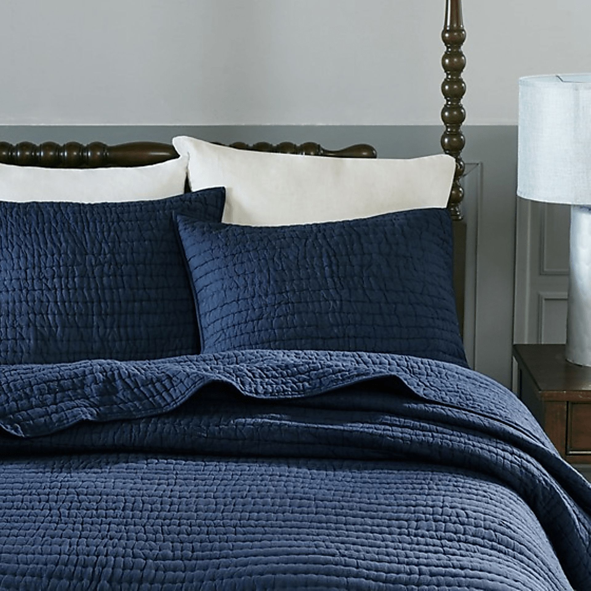 Dariox Blue 3 pc Full/Queen Quilt Set - Image 7