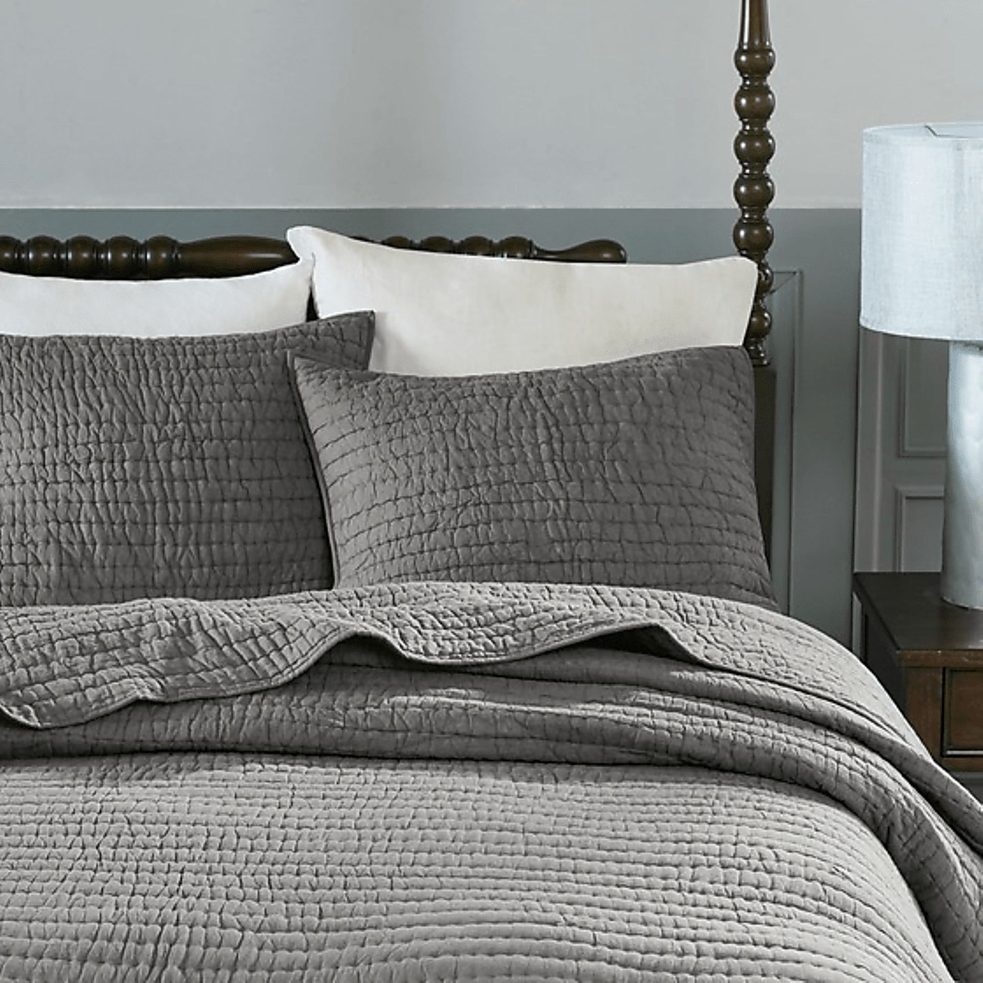 Dariox Gray 3 pc King Quilt Set - Image 7
