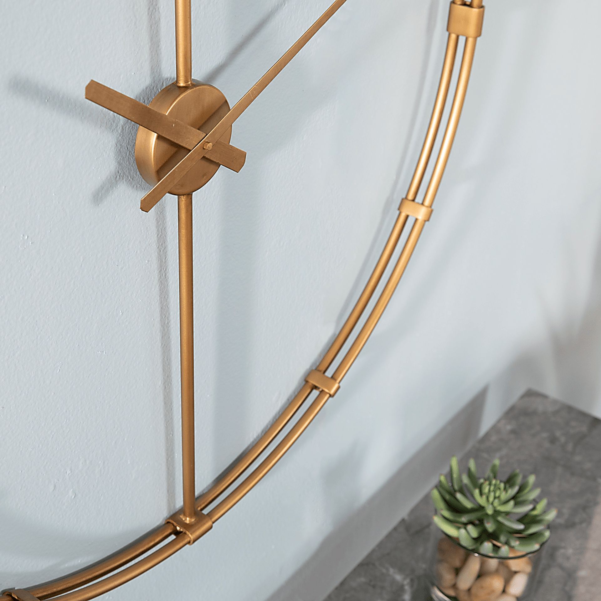 Dartcrest Gold Wall Clock - Image 2