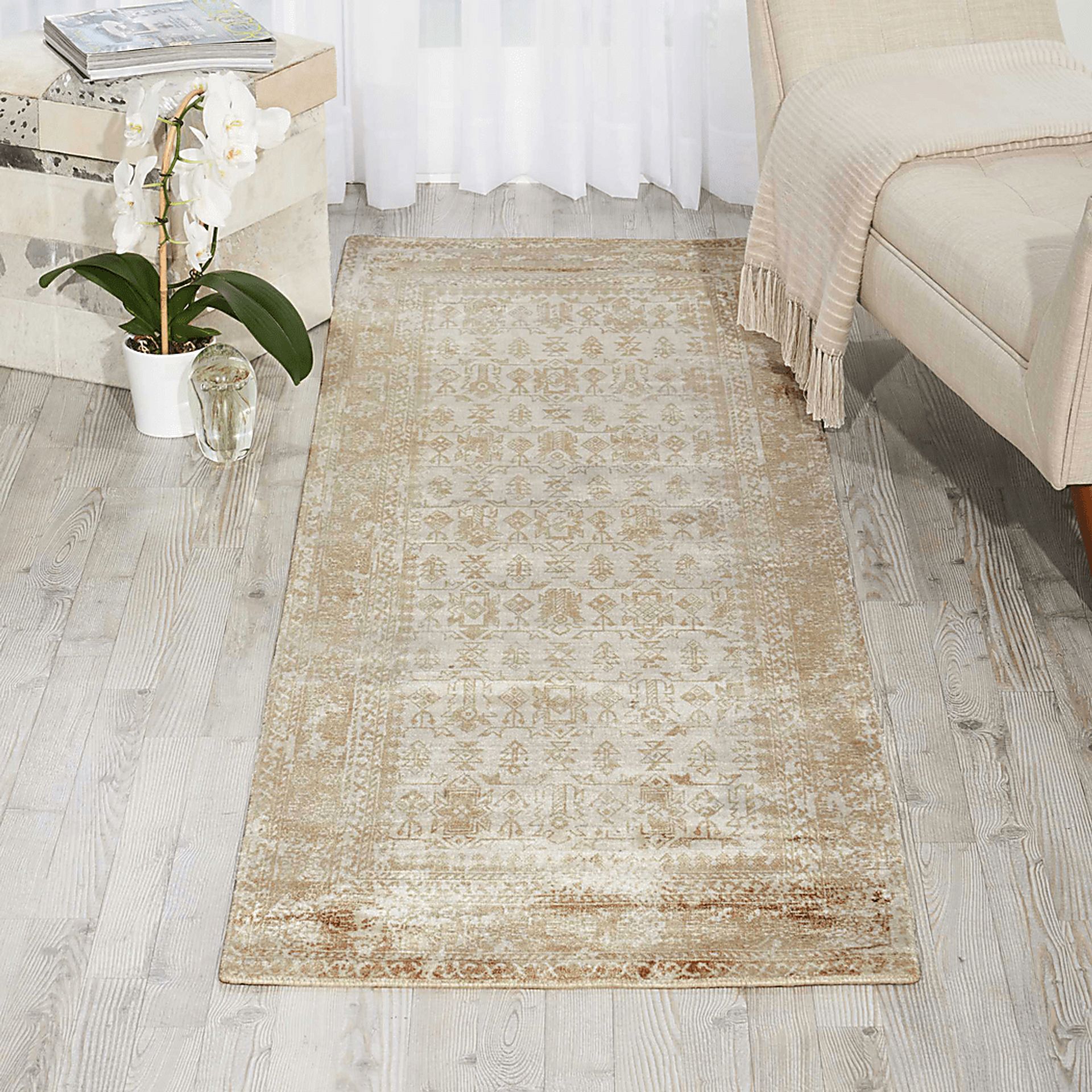 Dastan Beige 2'3 x 8' Runner Rug - Image 4