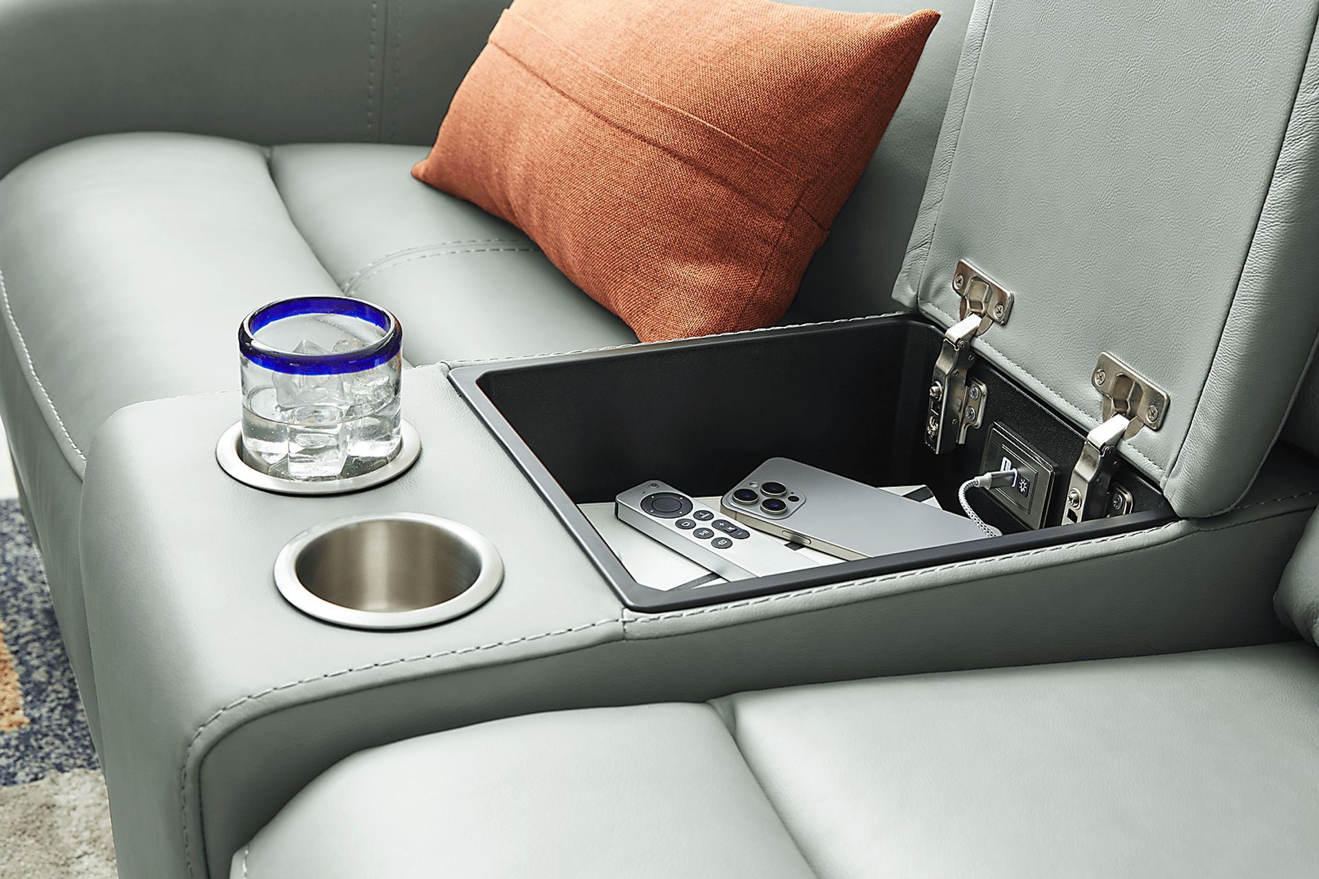 Davidson Artic Leather Dual Power Reclining Console Loveseat - Image 4
