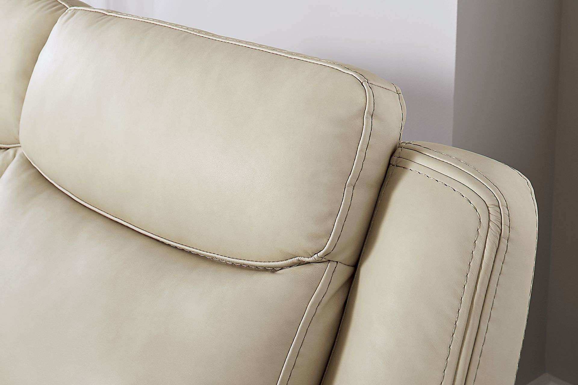 Davidson Platinum Leather Dual Power Reclining Sofa - Image 9