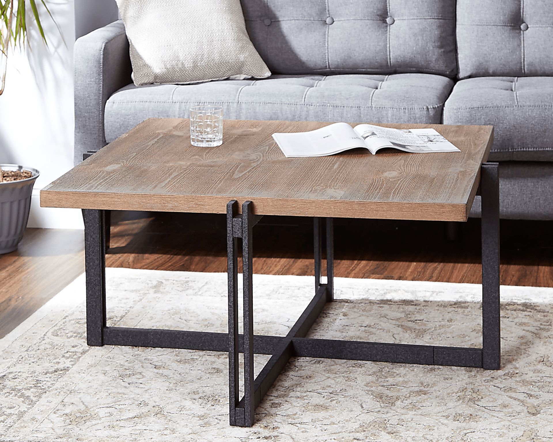 Davinwood Brown Cocktail Table - Image 3