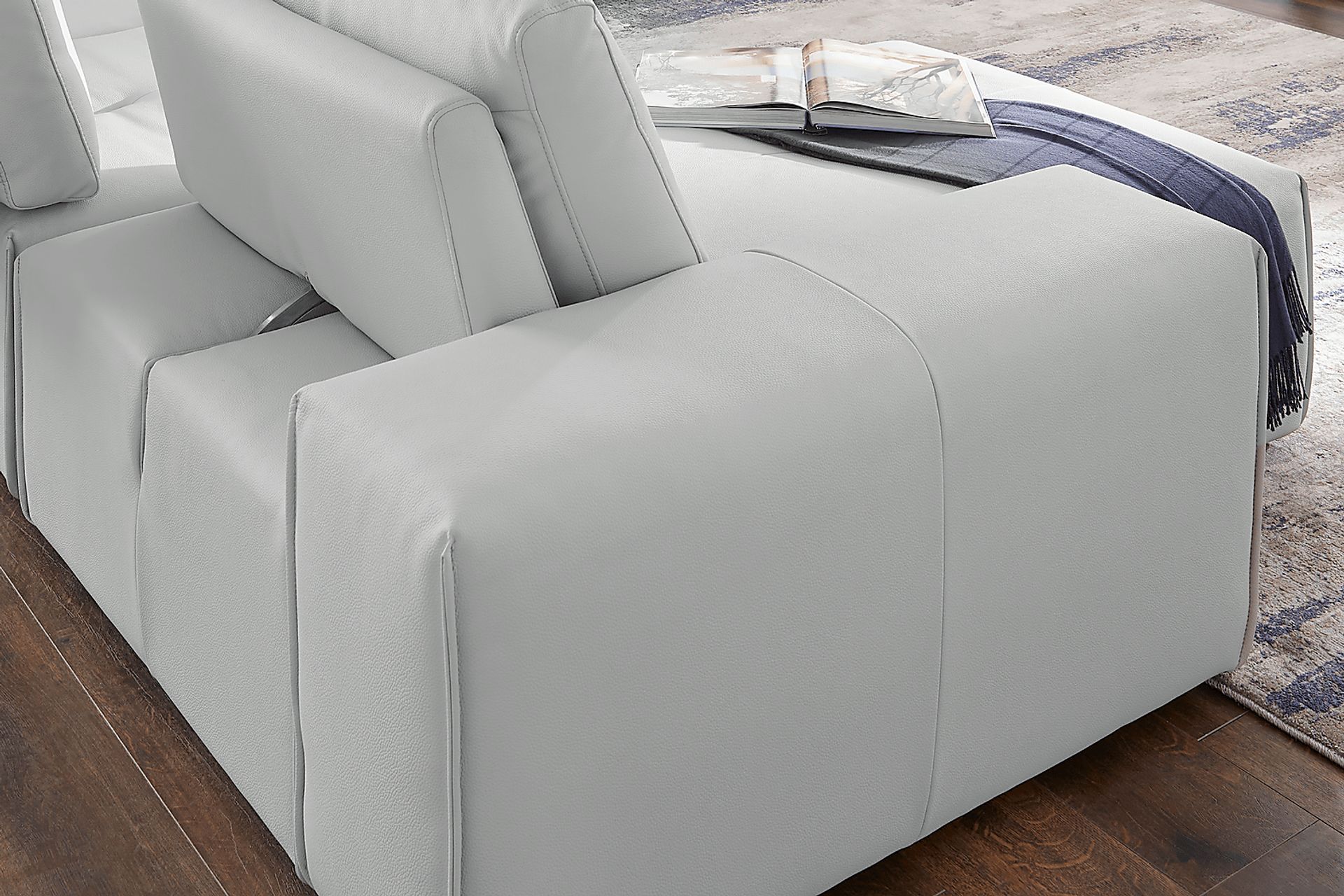 Davis Park Platinum 3 Pc Sectional - Image 6