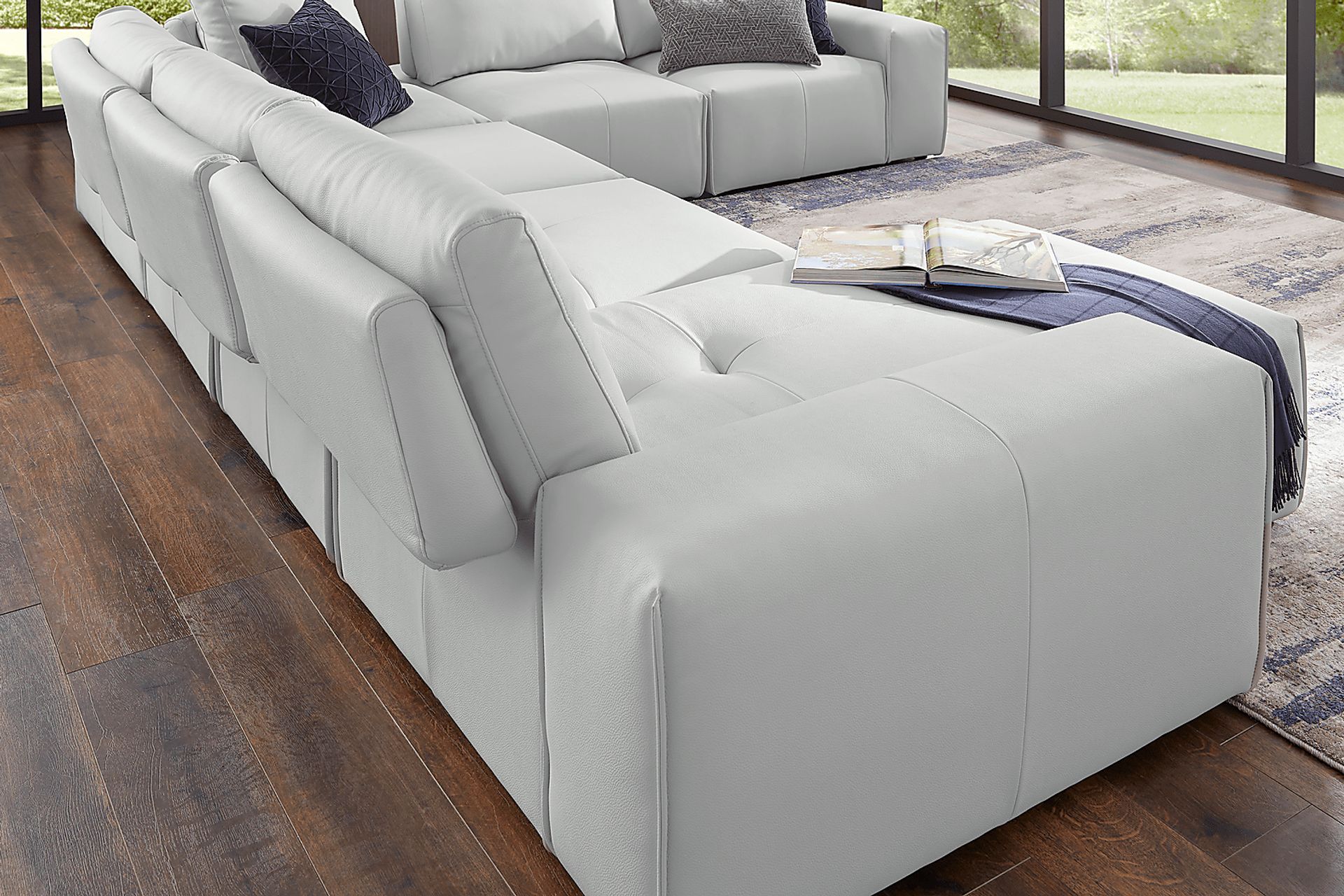 Davis Park Platinum 6 Pc Sectional - Image 4