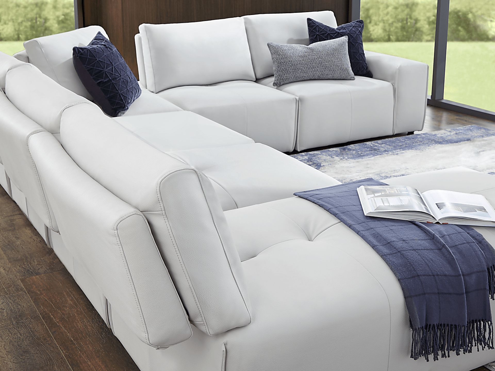Davis Park Platinum 6 Pc Sectional - Image 4