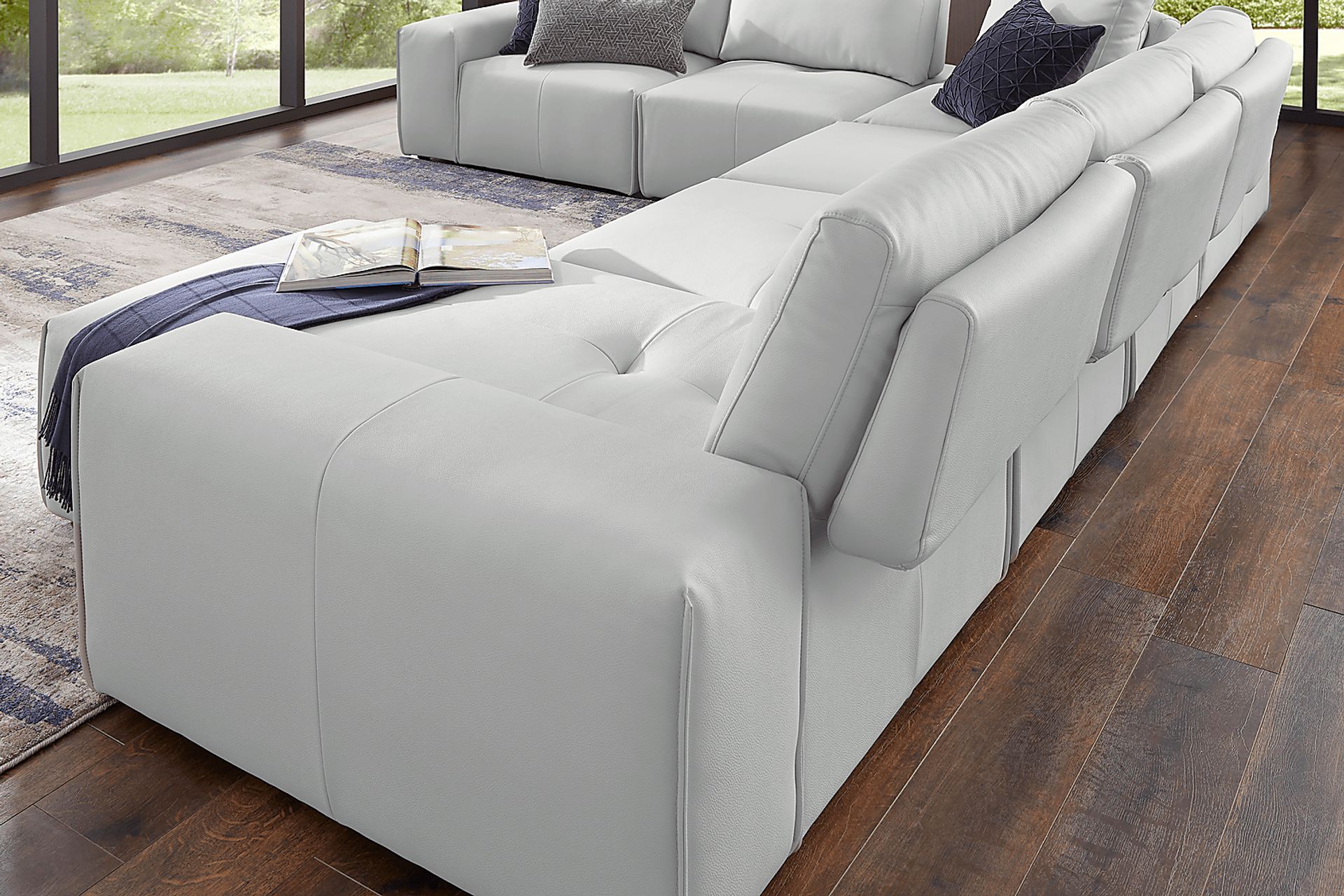 Davis Park Platinum 6 Pc Sectional - Image 5