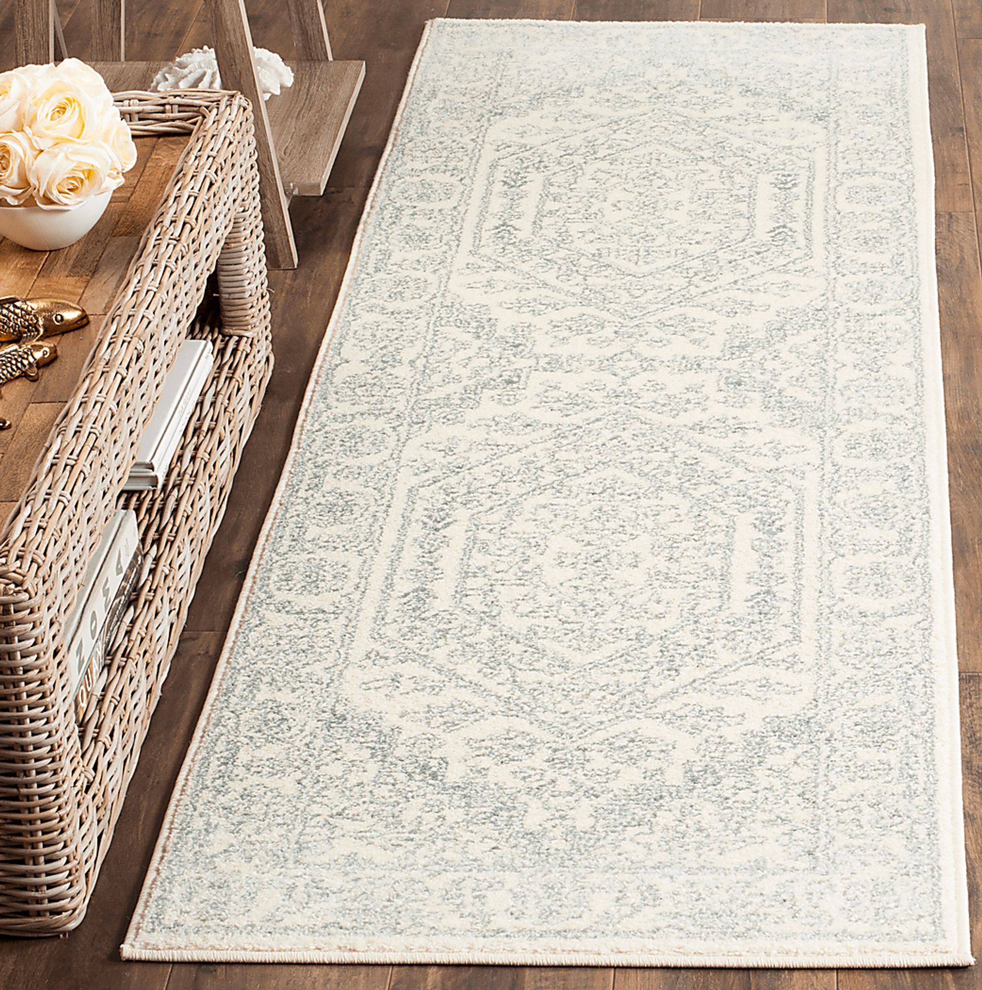 Daylee Ivory 2'6 x 8' Runner Rug - Image 4