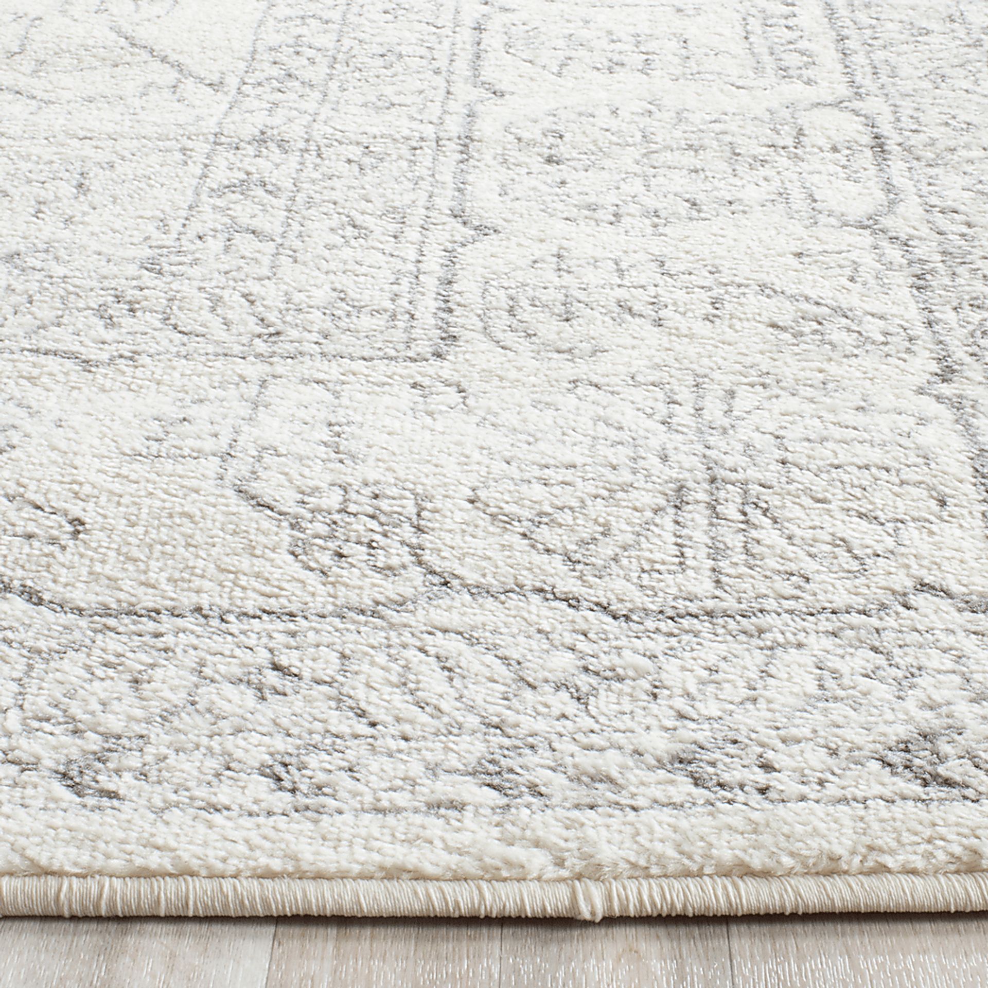 Daylee Ivory 6' x 9' Rug - Image 2