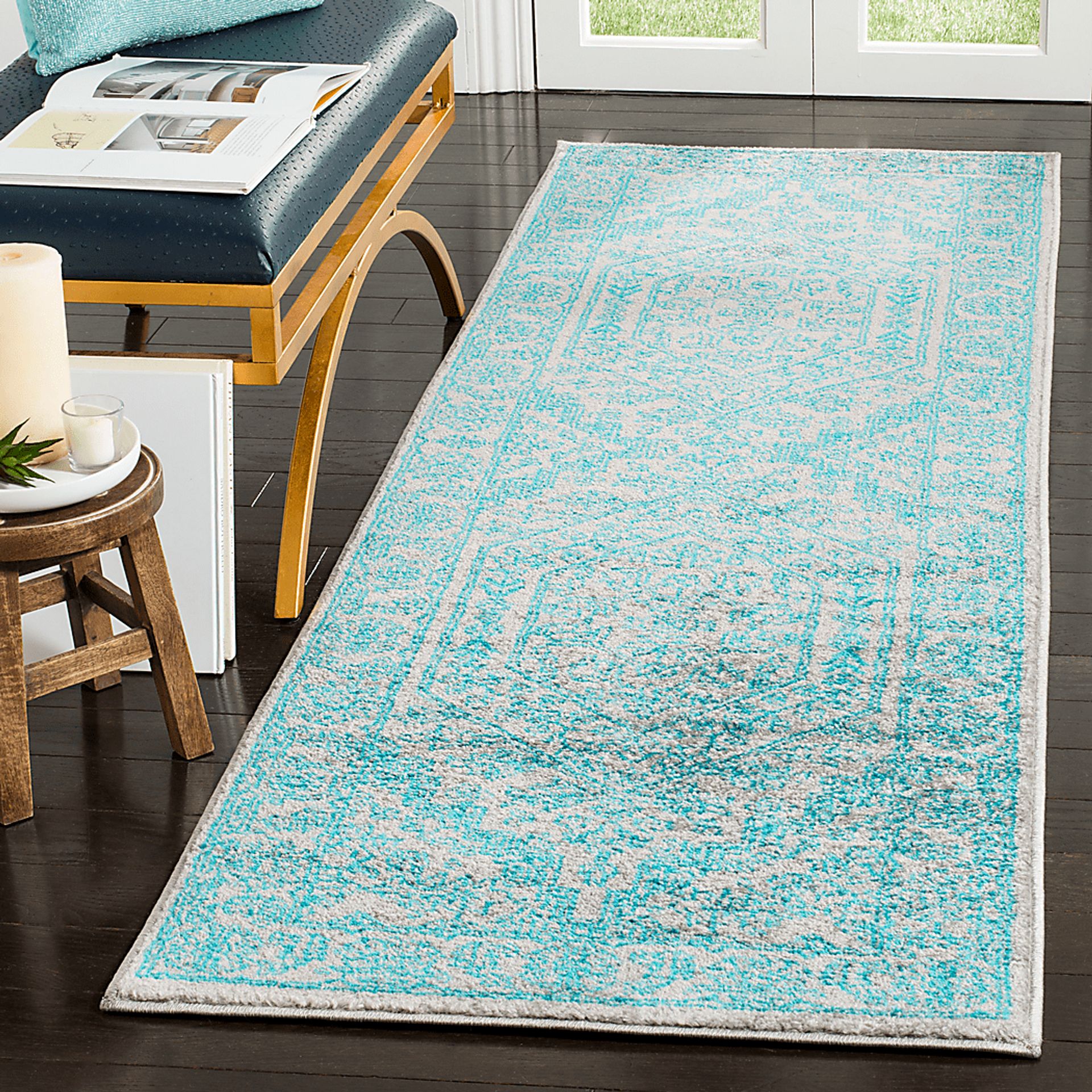 Daylee Light Gray 2'6 x 8' Runner Rug - Image 4