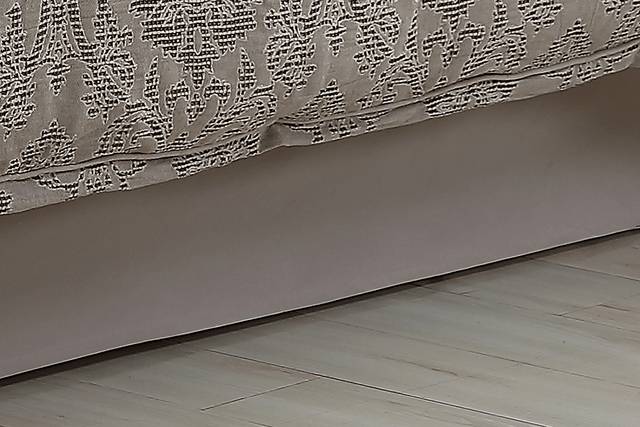 Defremeny Beige 9 Pc Queen Comforter Set - Thumbnail - Image 6