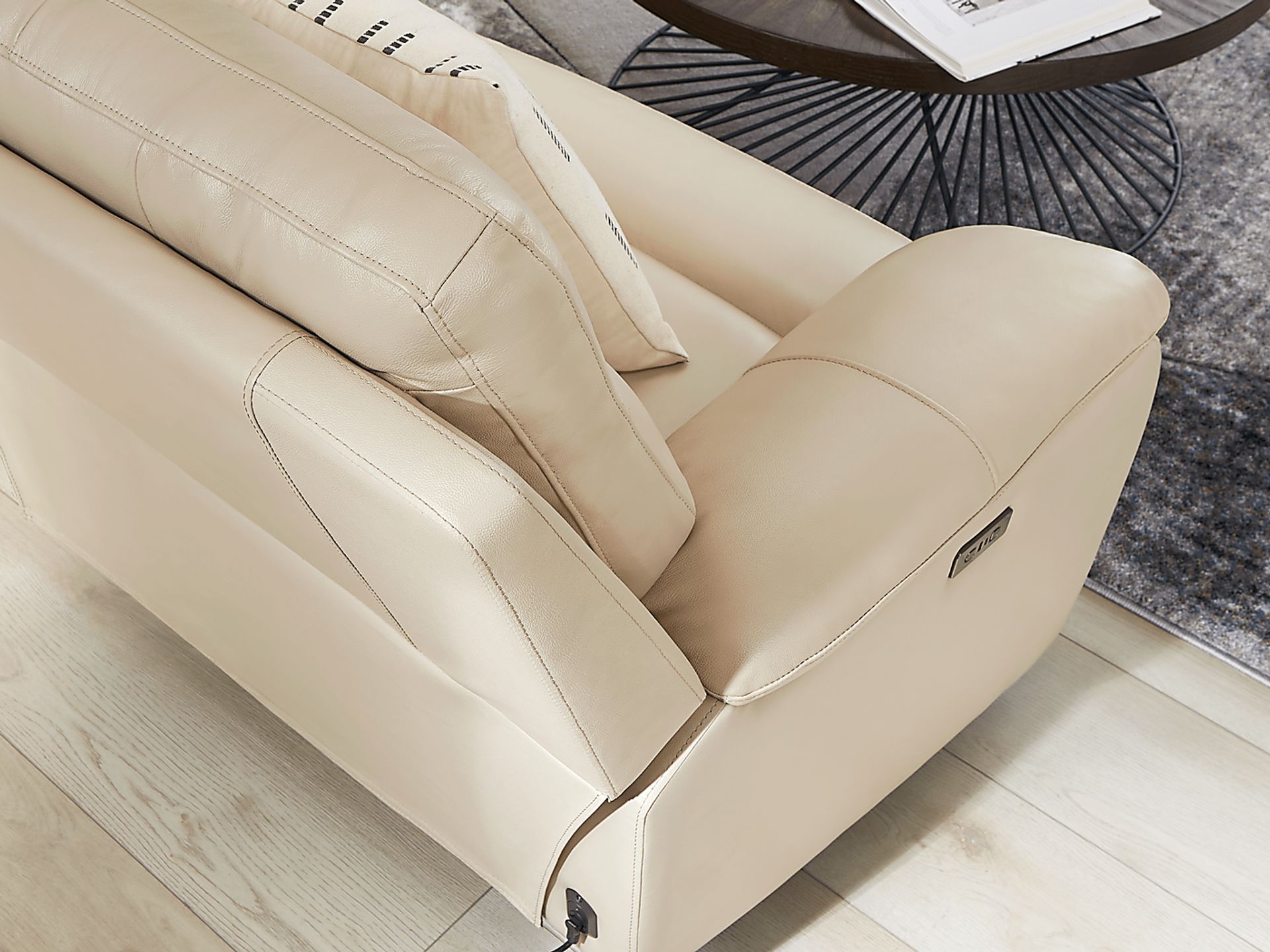Delaney Point Beige Leather 5 Pc Power Reclining Sectional - Image 5