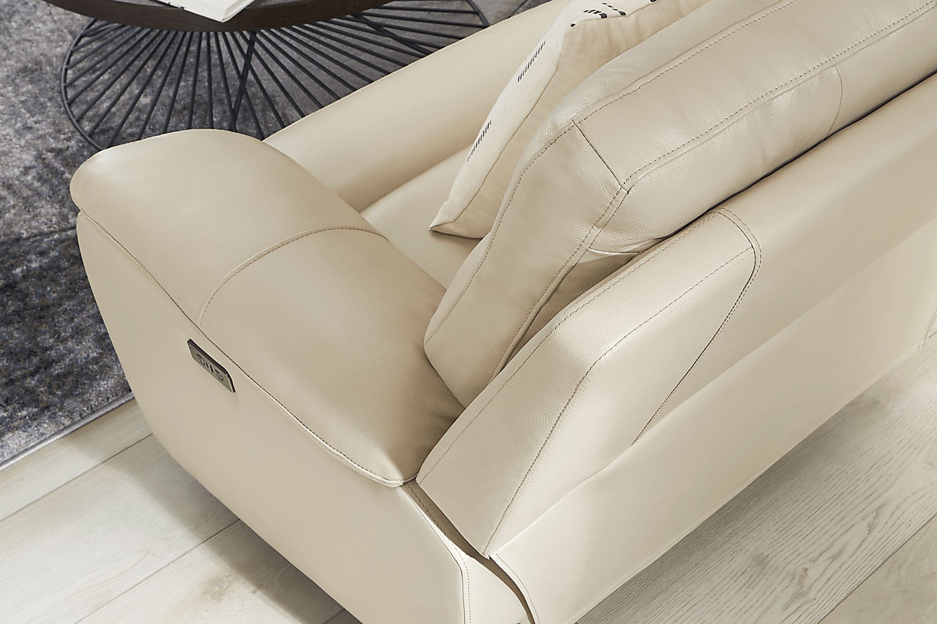 Delaney Point Beige Leather 6 Pc Power Reclining Sectional - Image 8