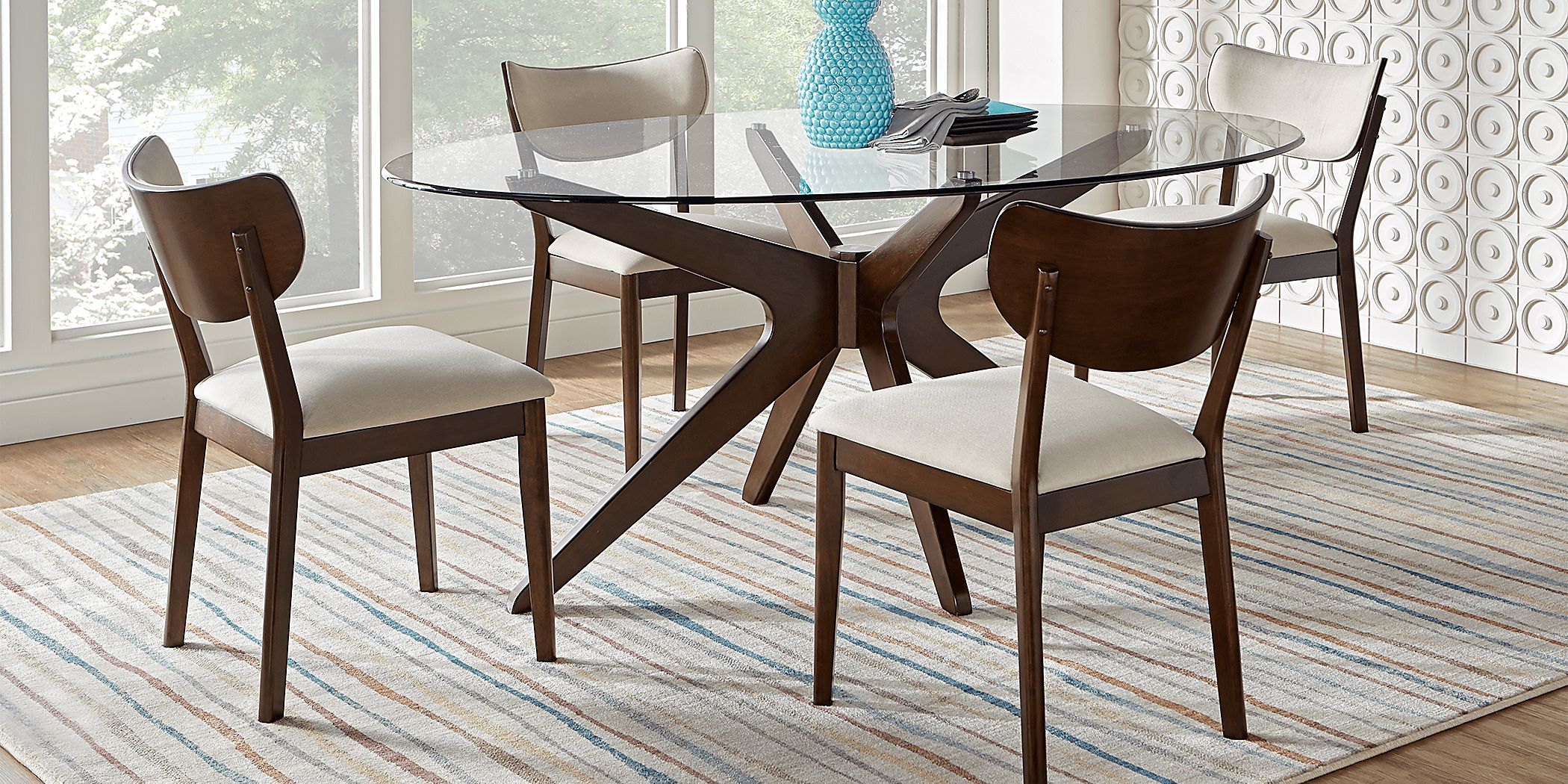 Delmon Walnut 5 Pc Oval Dining Set - Rooms To Go