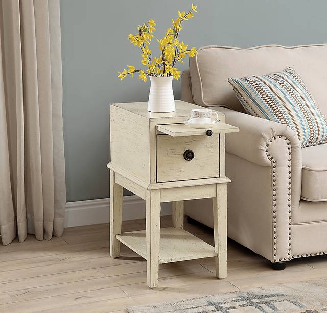 Delnera Ivory End Table - Thumbnail - Image 7