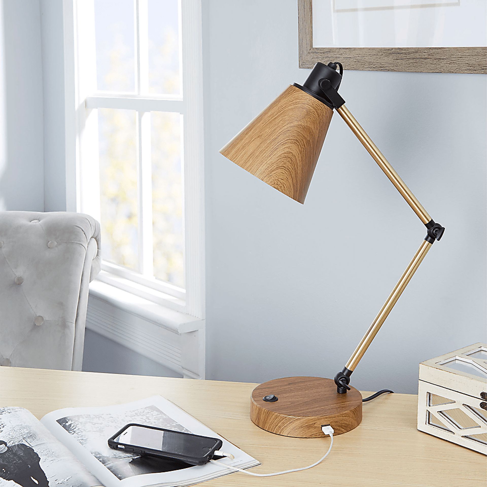 Demington Gold Table Lamp - Image 3