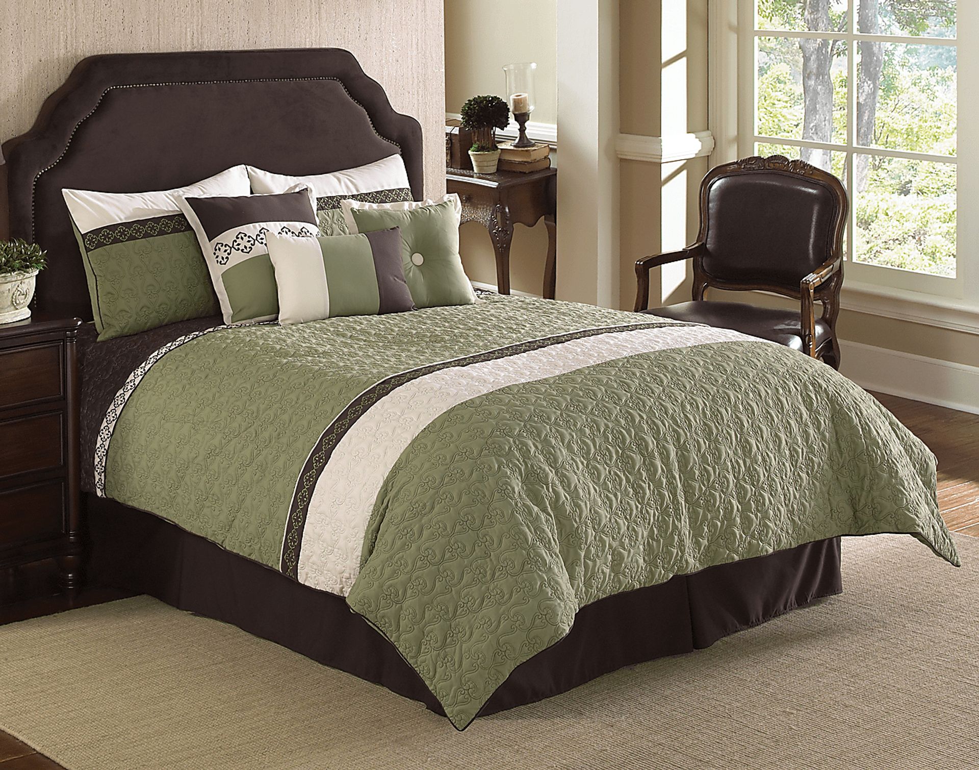 Derrien Green 7 Pc Queen Comforter Set - Image 1