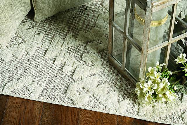 Derthon Beige 5'3 x 7'7 Rug - Thumbnail - Image 5