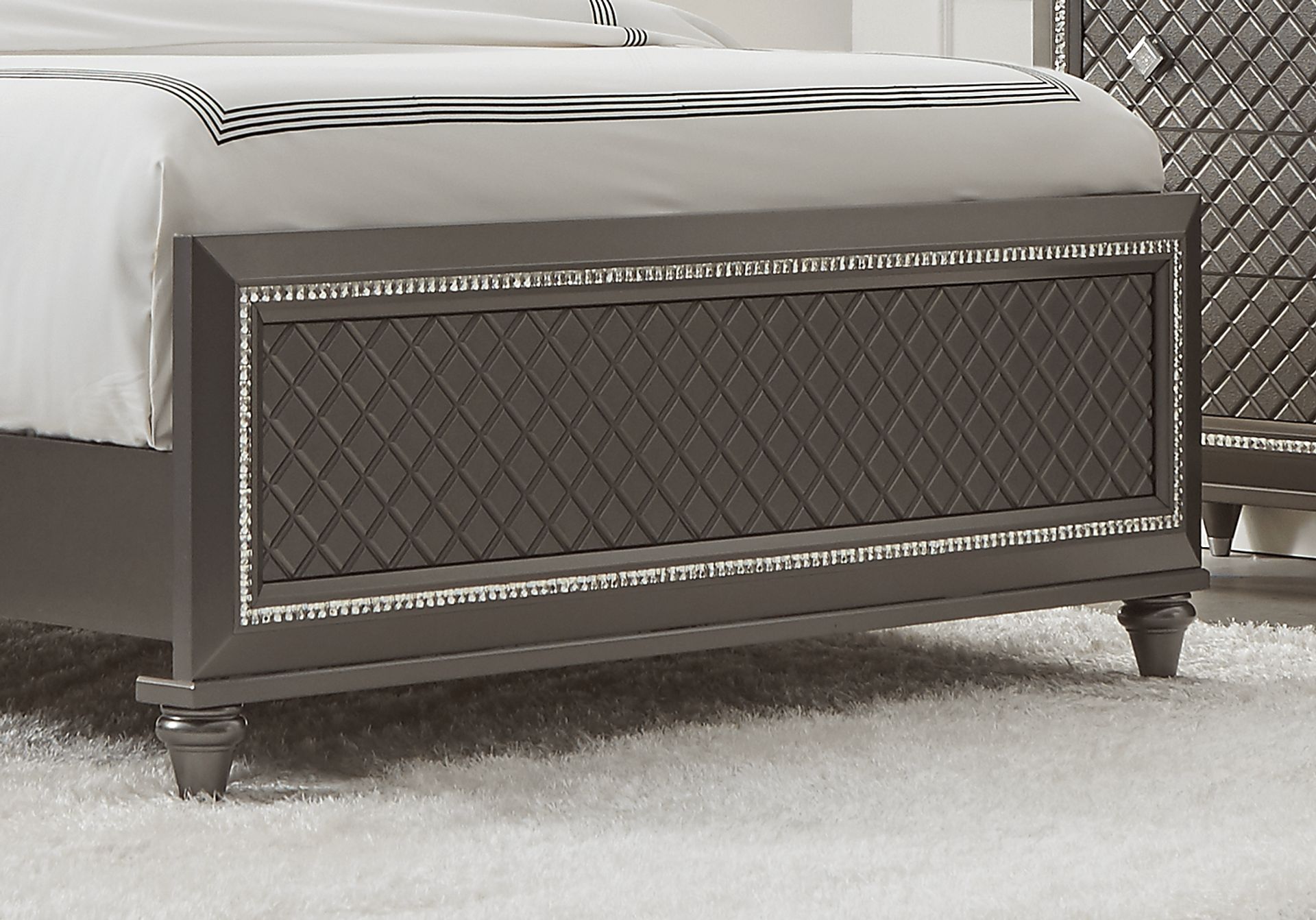 Diamond Falls Gray 5 Pc Queen Panel Bedroom - Image 6