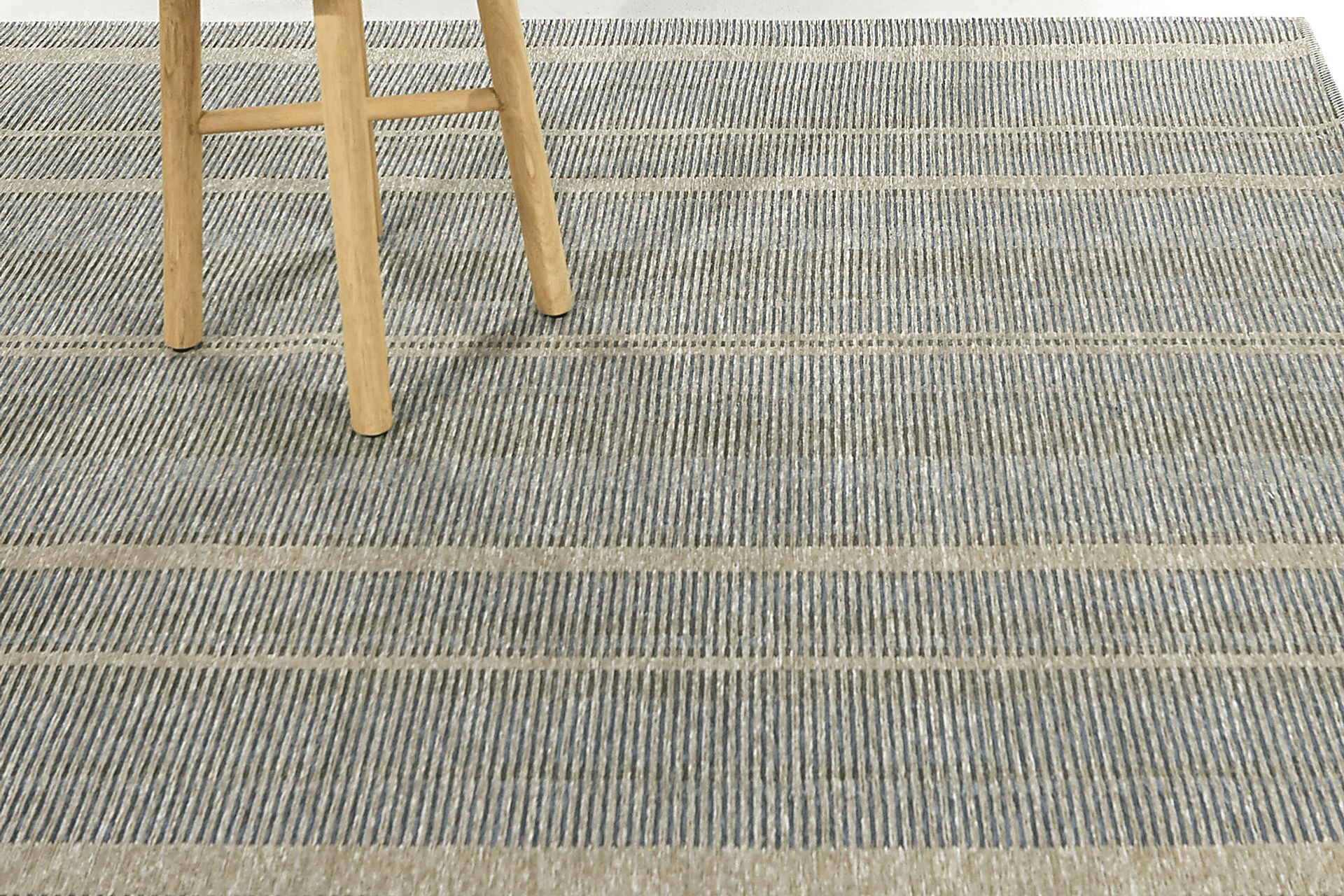 Diamora Olive 5'3 x 7' Indoor/Outdoor Rug - Image 5