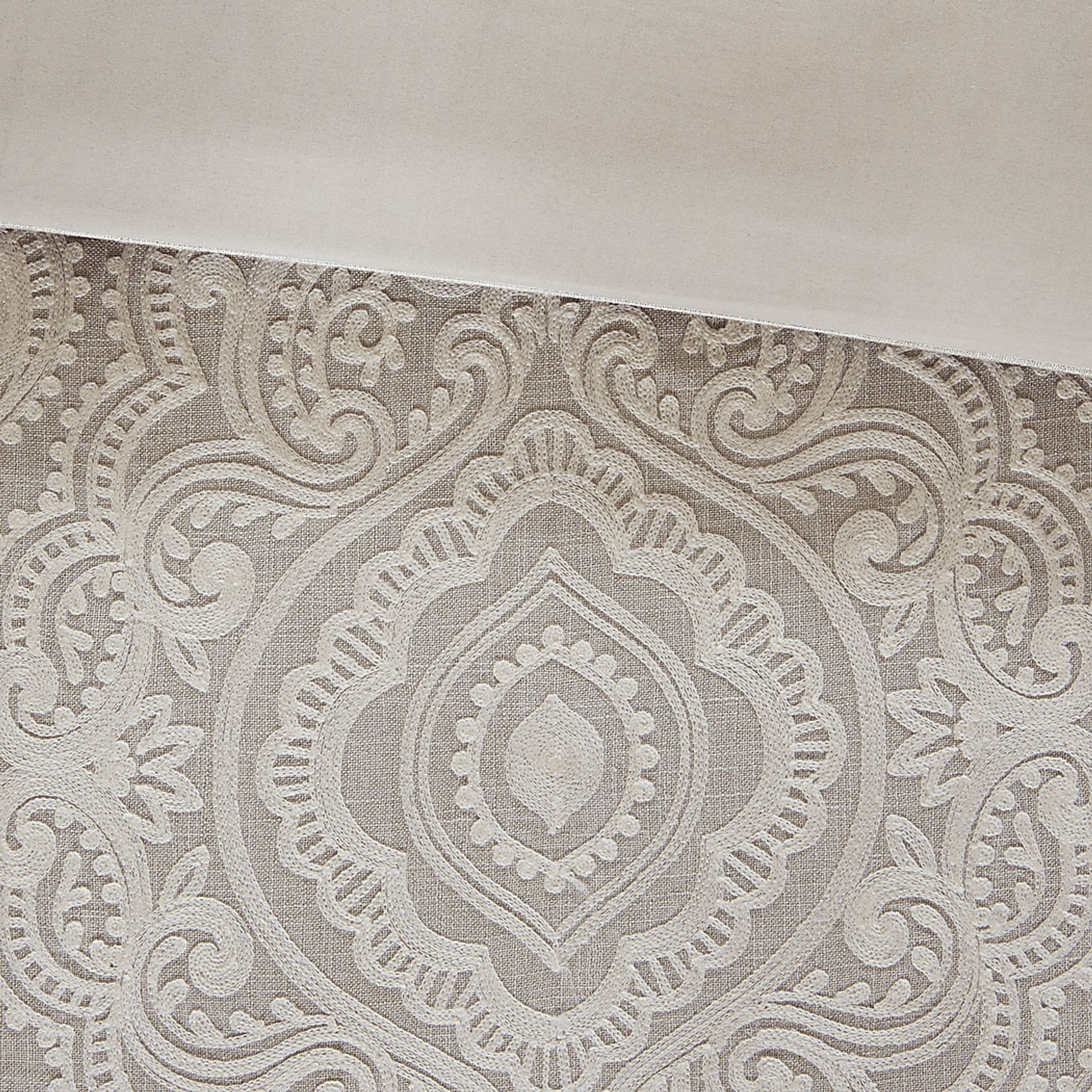 Diandra Natural 9 Pc King Comforter Set - Image 12