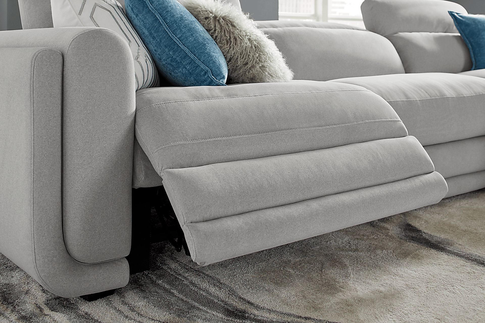 Dillon Smoke 3 Pc Dual Power Reclining Sectional - Image 6