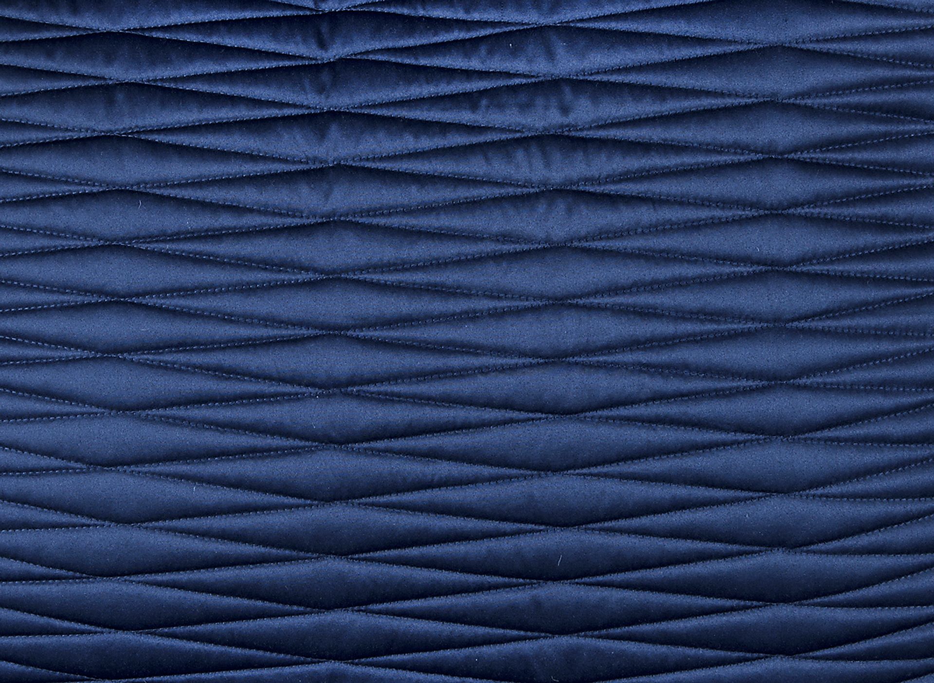 Dinara Navy 3 Pc Queen Quilt Set - Image 3