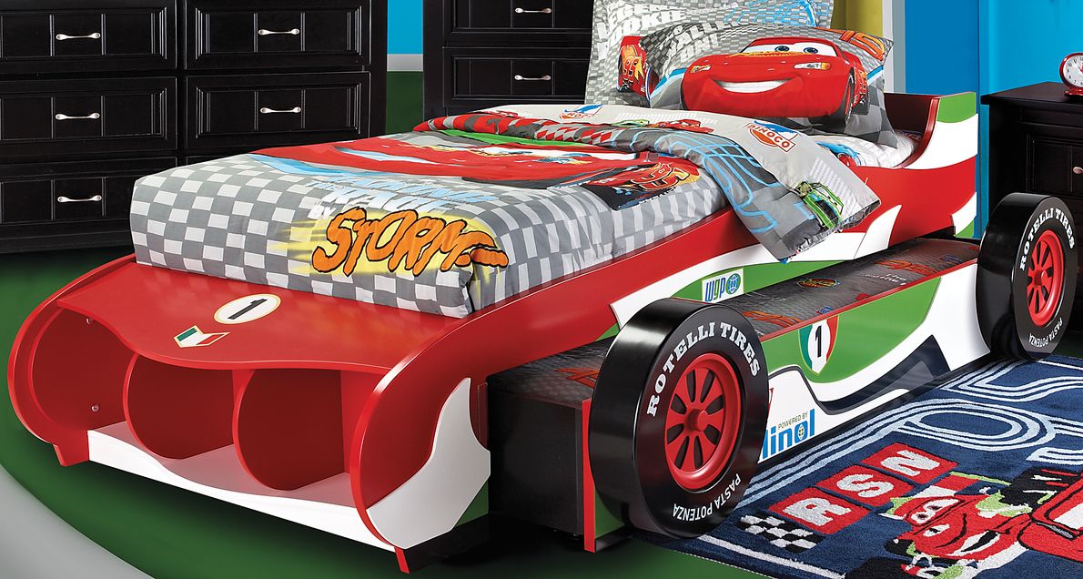 Rooms to go hot sale lightning mcqueen bed