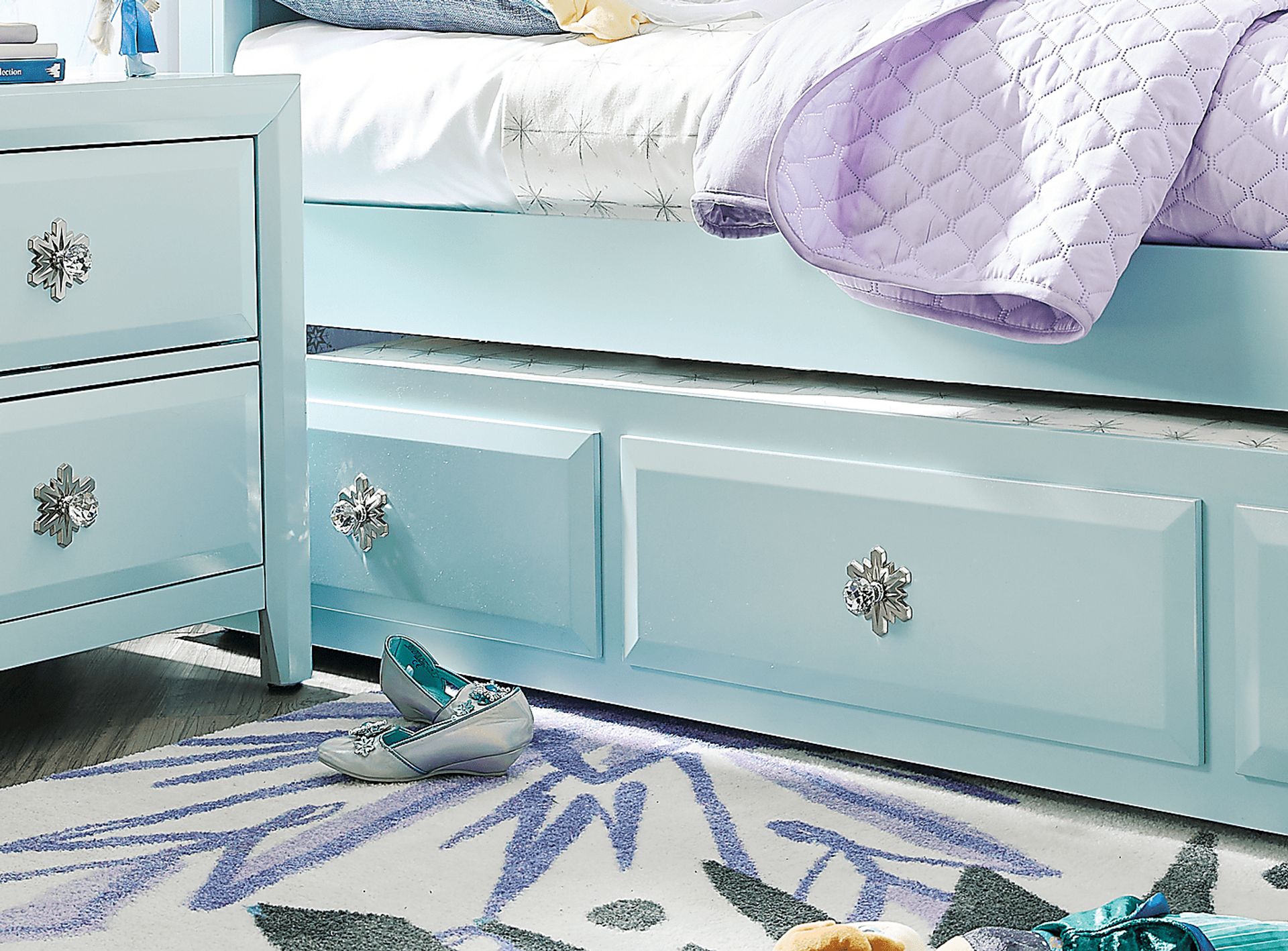 Disney Frozen Ice Blue Twin Storage Trundle - Image 5