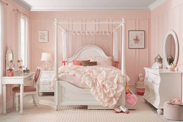 Disney Princess Dreamer White 4 Pc Twin Canopy Bed - Thumbnail - Image 2