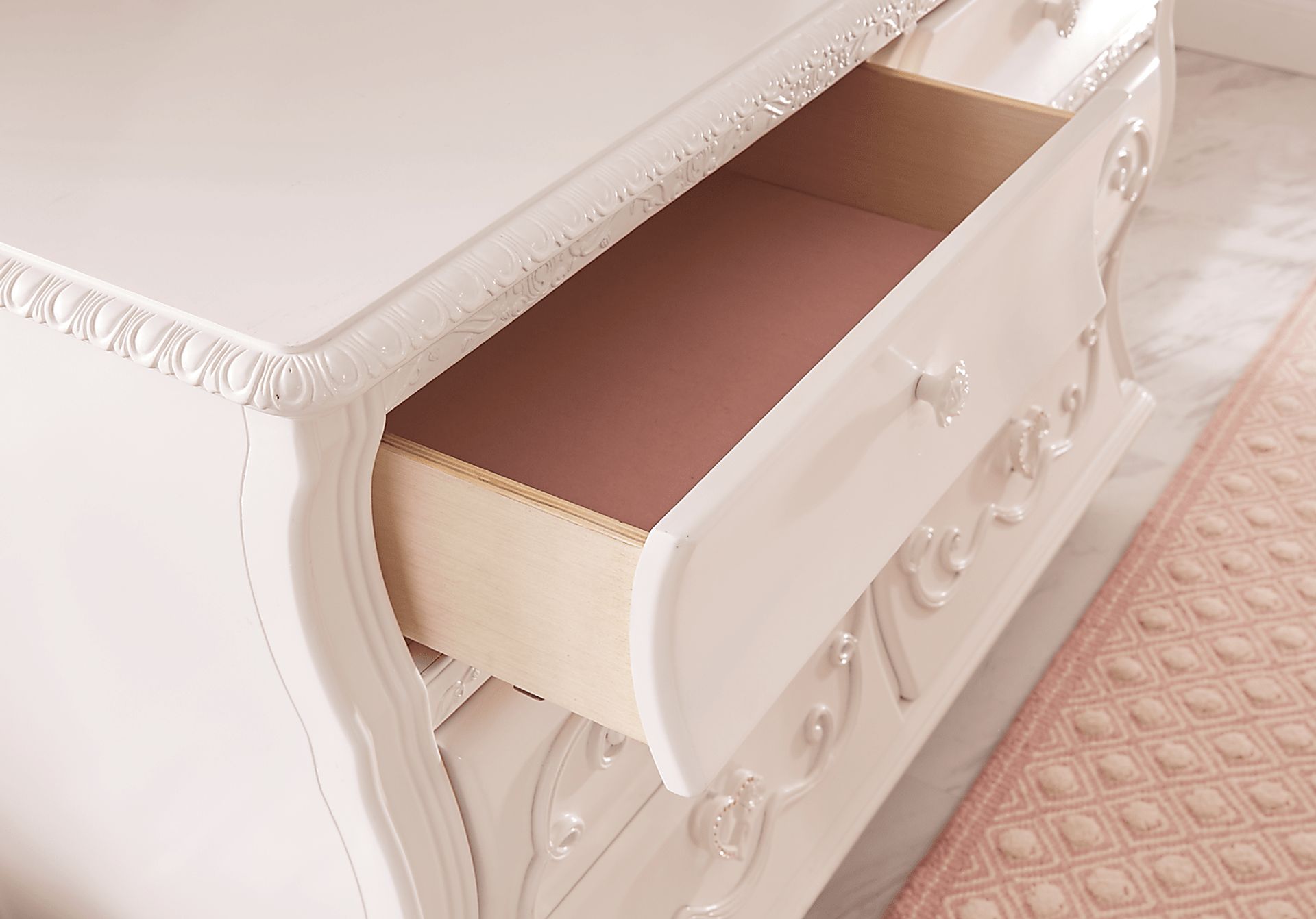 Disney Princess White Full Carriage Canopy Bedroom - Image 7