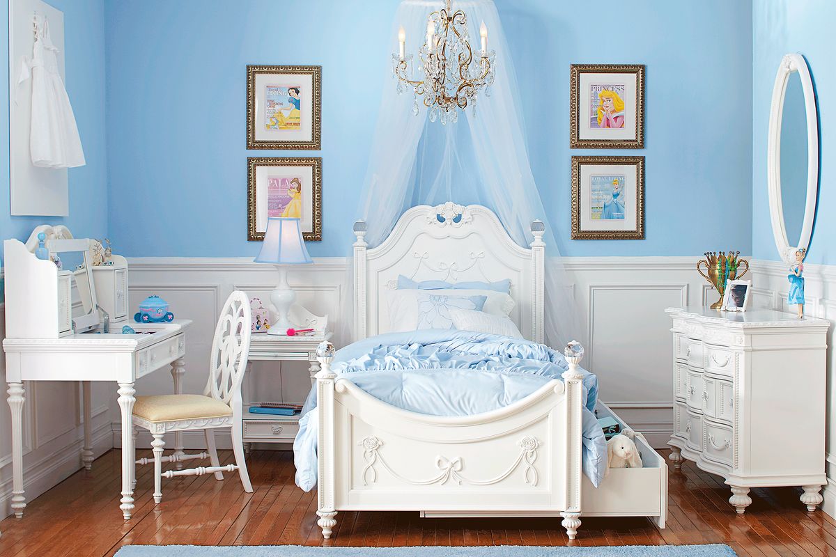 Disney princess 2024 bedroom furniture collection