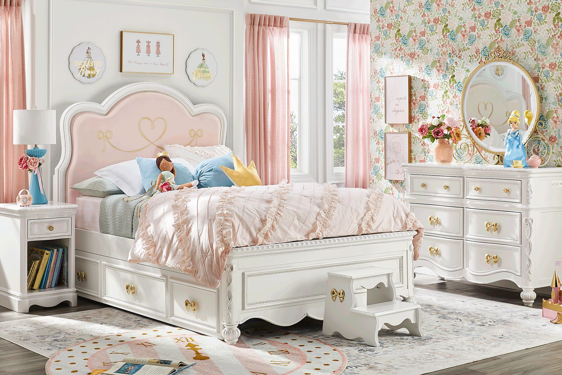 Disney Princess Sparkle White Full Upholstered Panel Bedroom - Image 1