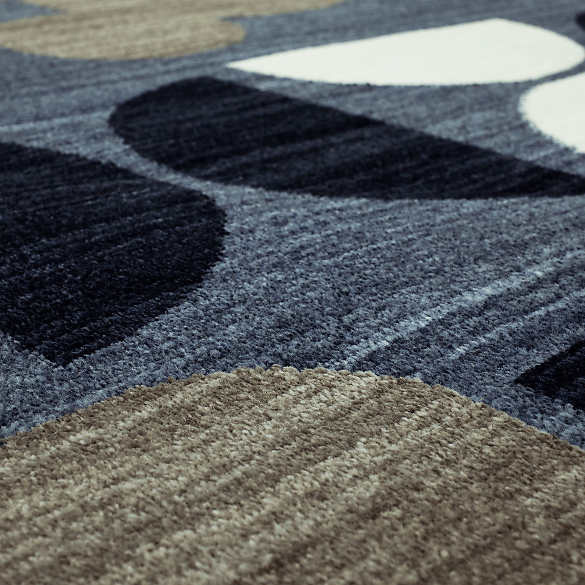 Disney's Mickey Mid-Mod Gray 8' x 10' Rug - Image 5