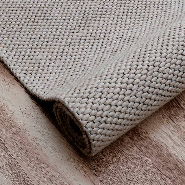 Dobasa Beige 5' x 7'9 Rug - Thumbnail - Image 4