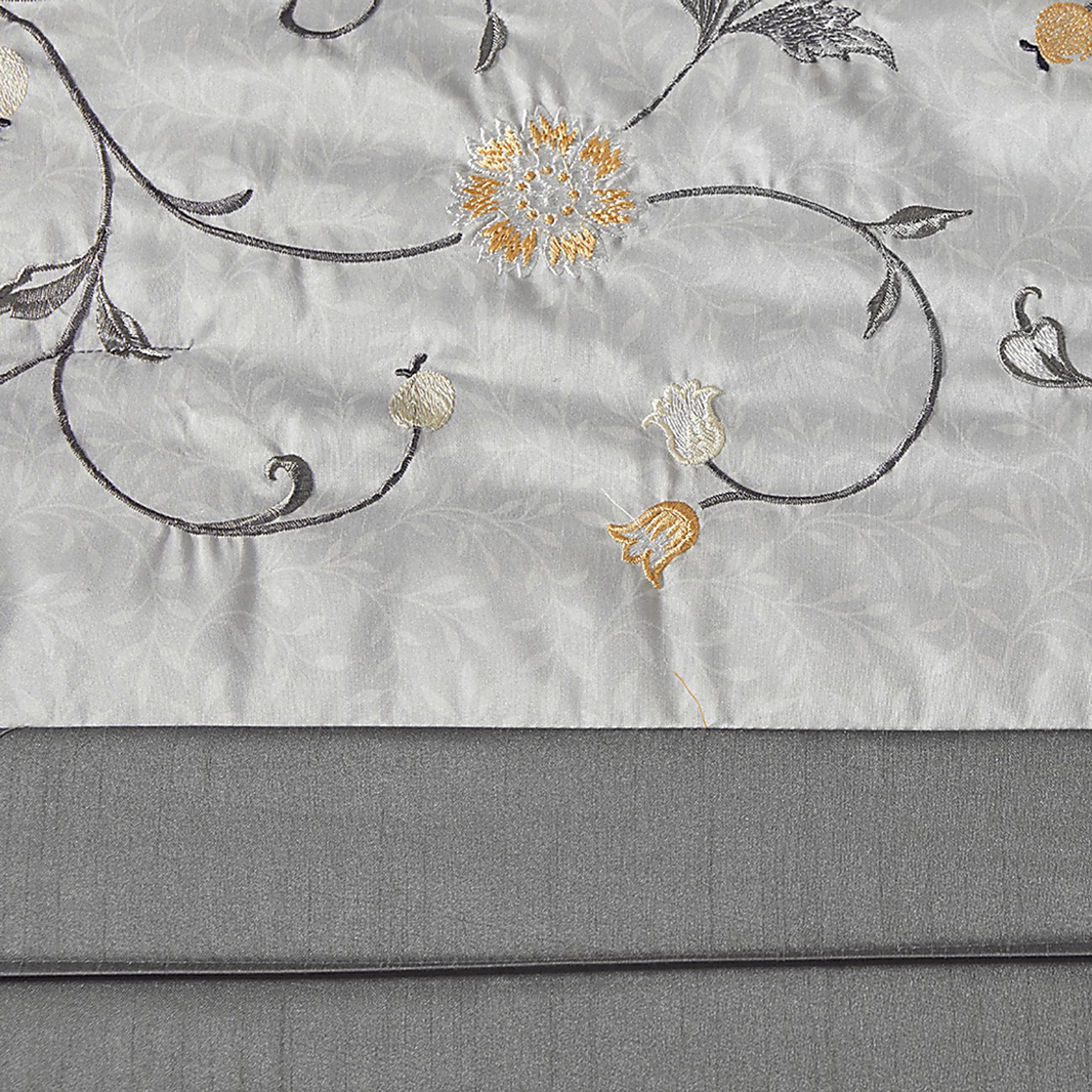 Dodt Yellow Gray 7 Pc King Comforter Set - Image 4
