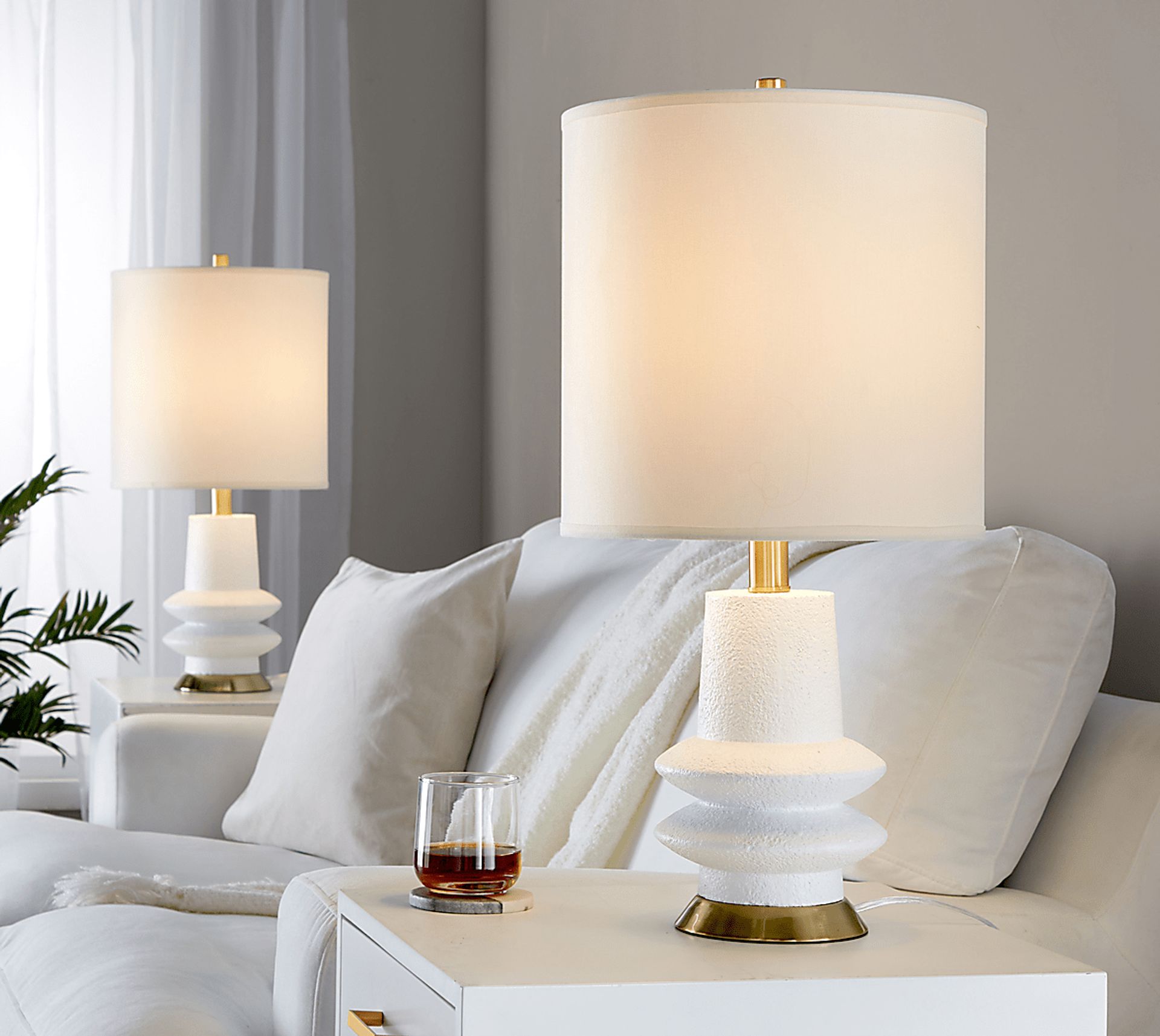 Domine Vista White Lamp. Set of 2 - Image 2