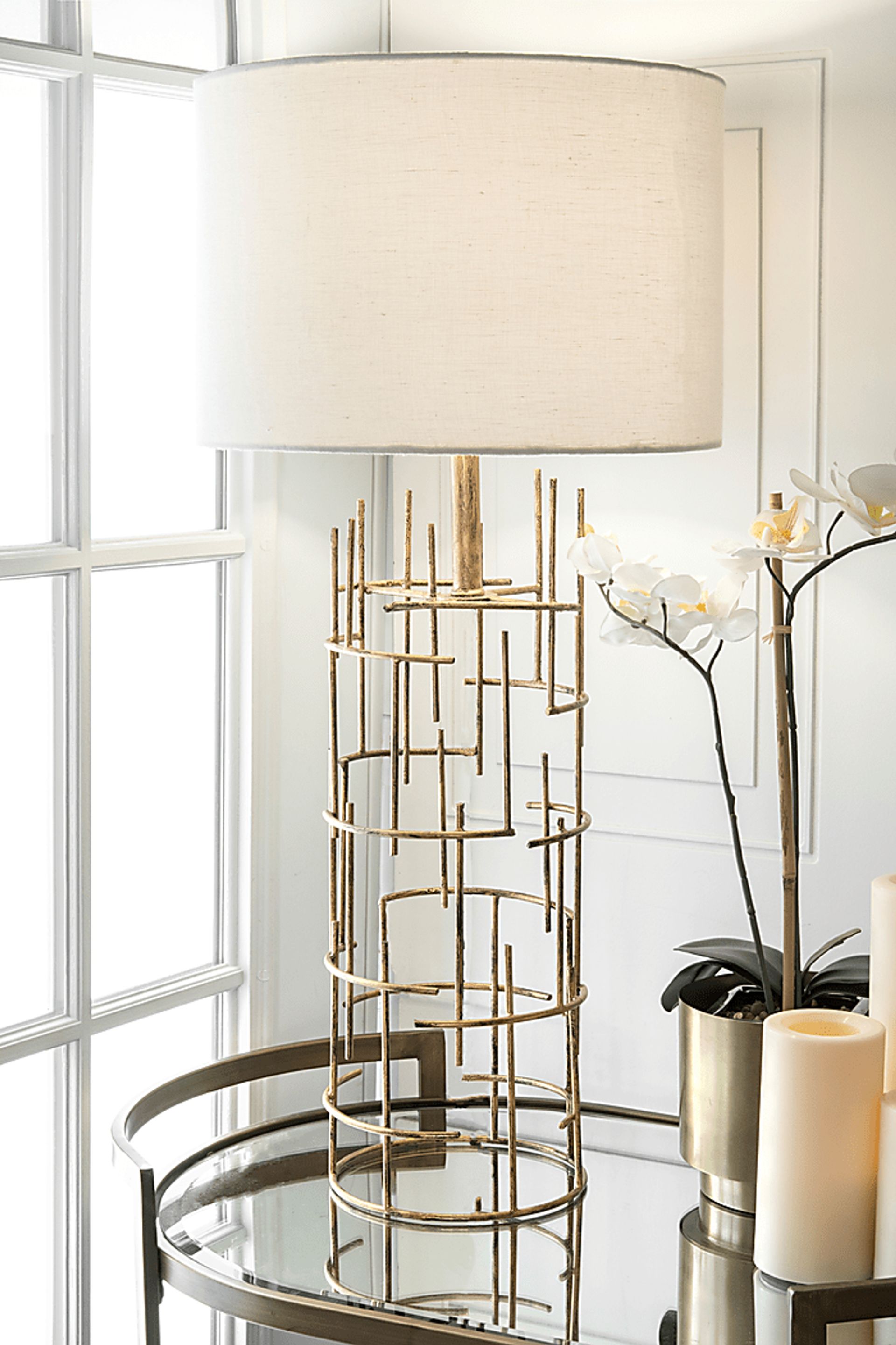 Doralma Gold Lamp - Image 2