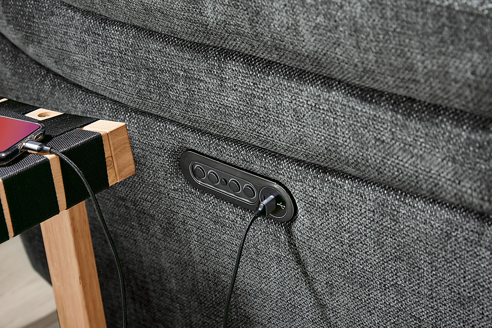 Douglas Park Charcoal 5 Pc Dual Power Reclining Sectional - Image 4