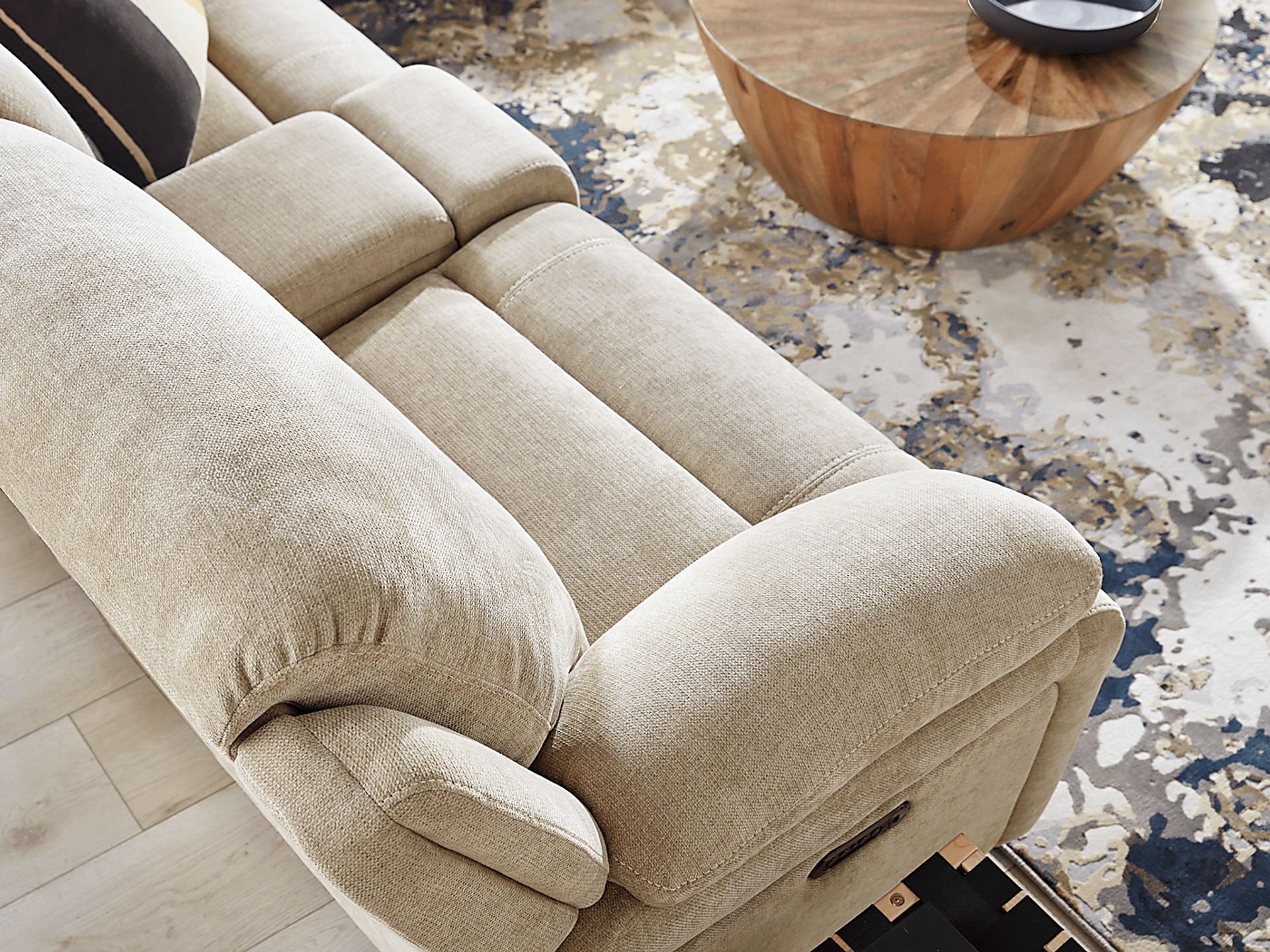Douglas Park Sand 7 Pc Dual Power Reclining Sectional - Image 4