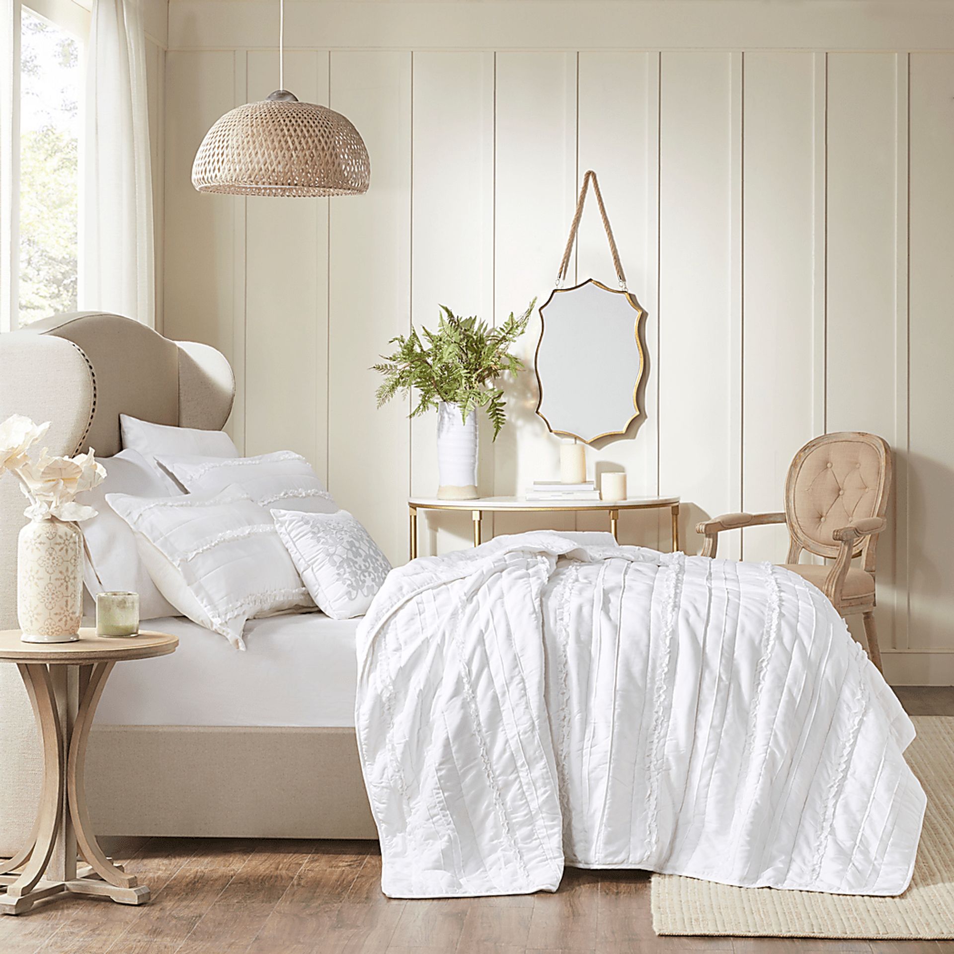 Dracaena White 4 Pc Full/Queen Quilt Set - Image 3